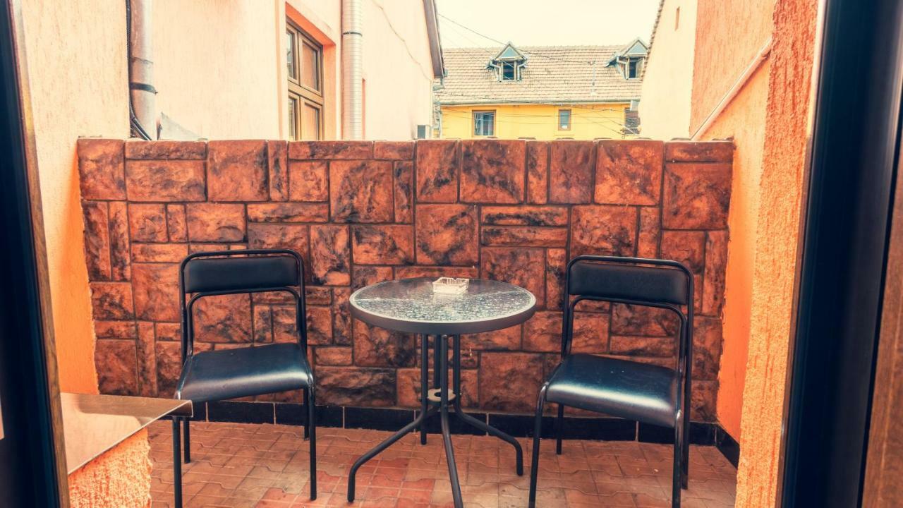 Pensiunea Hermannstadt Bagian luar foto